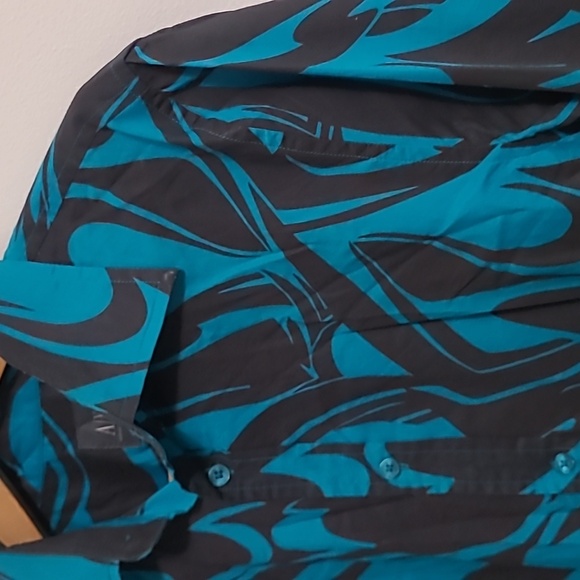A/X Armani Exchange Graphic Shirt - Picture 3 of 11